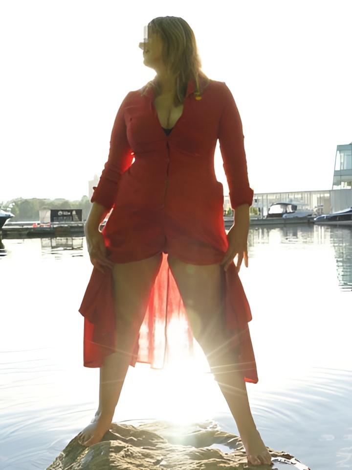 Летиция привлекальеная девушка из Дебальцева цена от 2000 руб