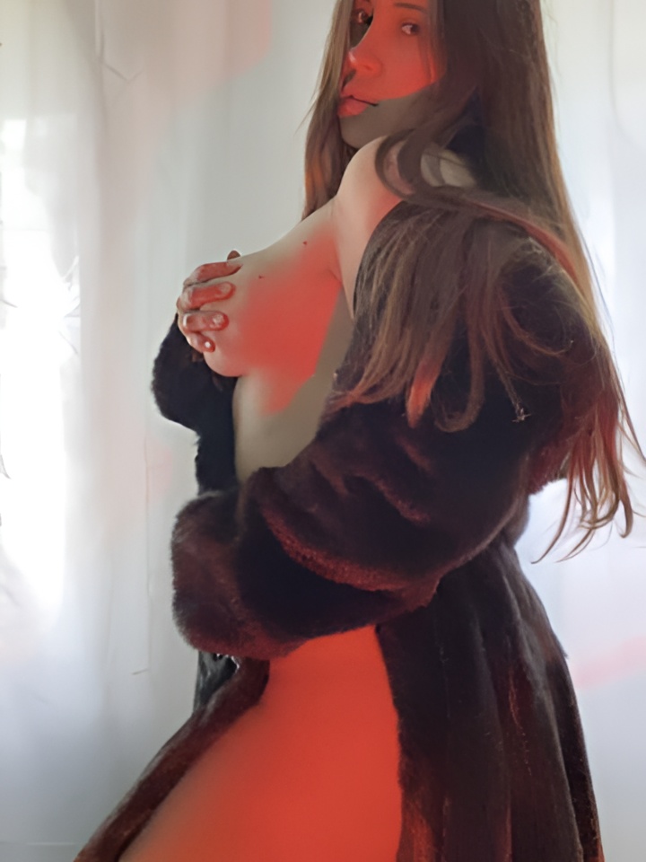 Роксана привлекальеная девушка из Дебальцева цена от 2000 руб