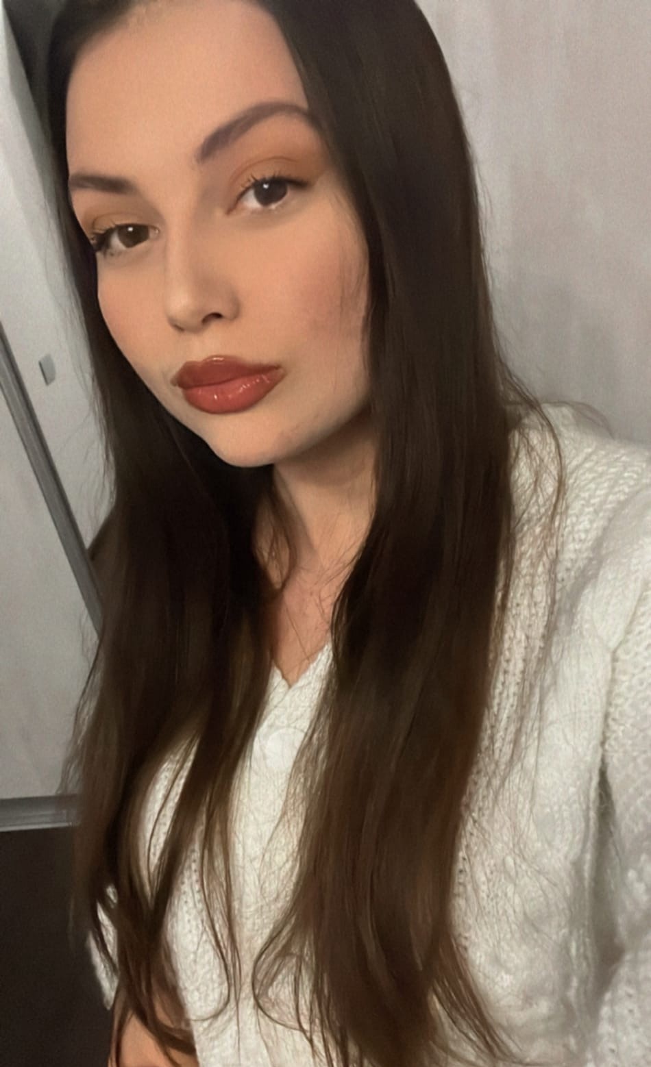 Аленочка привлекальеная девушка из Дебальцева цена от 3000 руб