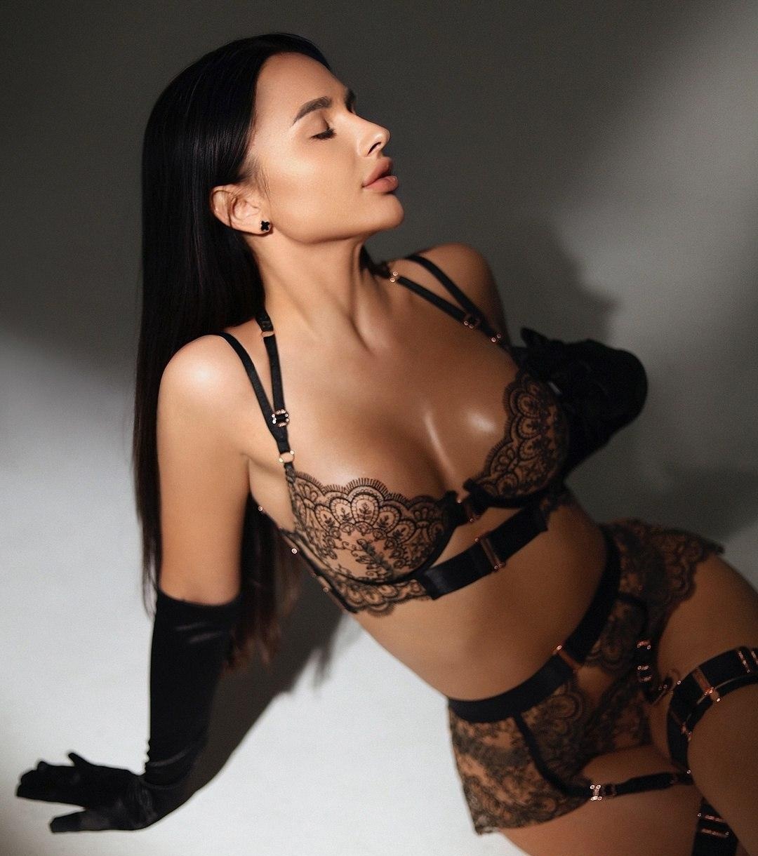 Олеся привлекальеная девушка из Дебальцева цена от 10000 руб