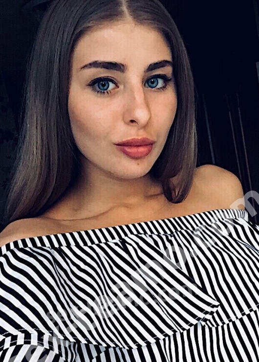 Алена привлекательная девушка из Дебальцева цена от 3500 руб
