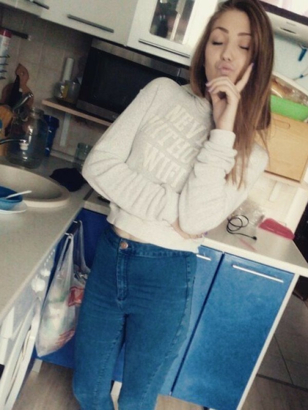 Ольга привлекательная девушка из Дебальцева цена от 3500 руб