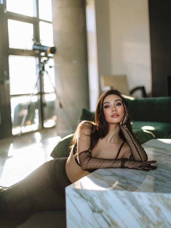 Наталия привлекательная девушка из Дебальцева цена от 4000 руб